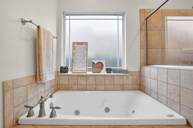 1717 Redland Drive, Edmond, OK 73003