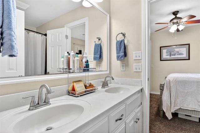 1717 Redland Drive, Edmond, OK 73003