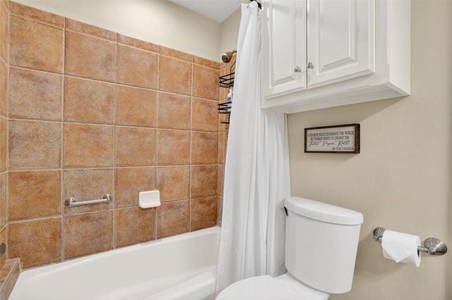 1717 Redland Drive, Edmond, OK 73003