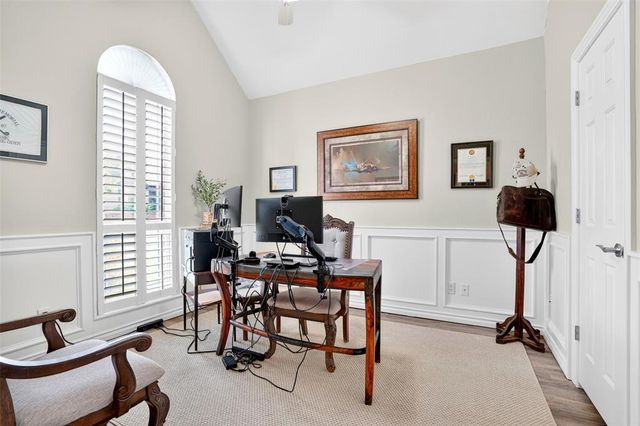 1717 Redland Drive, Edmond, OK 73003