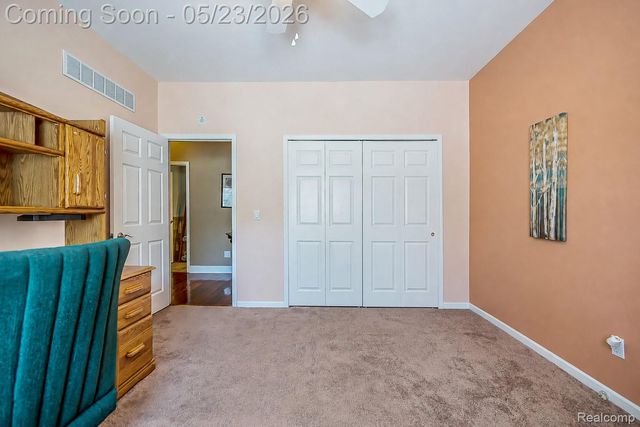 6093 Rosewood Parkway, White Lake Charter Township, MI 48383