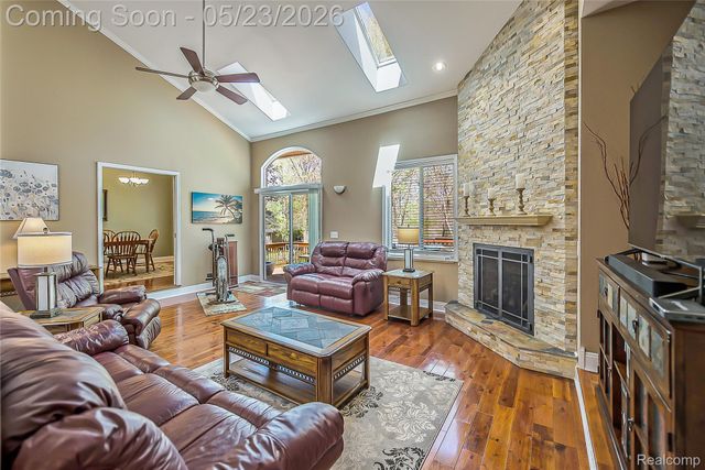 6093 Rosewood Parkway, White Lake Charter Township, MI 48383