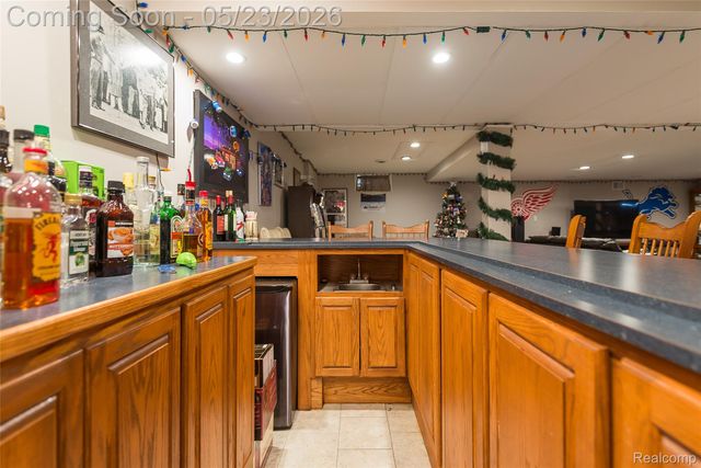 6093 Rosewood Parkway, White Lake Charter Township, MI 48383