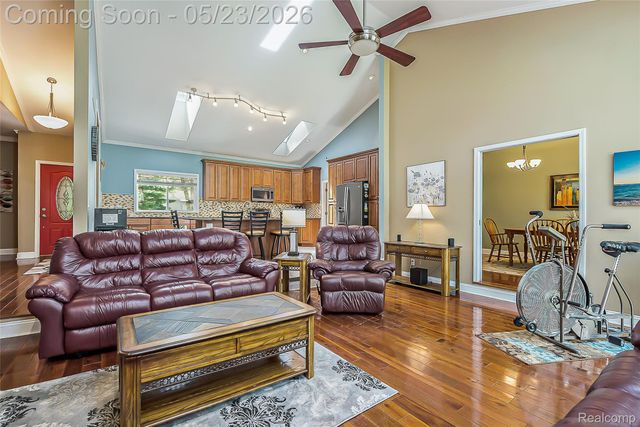6093 Rosewood Parkway, White Lake Charter Township, MI 48383