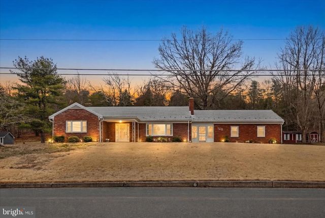 145 GERALD AVE, Orwigsburg, PA 17961