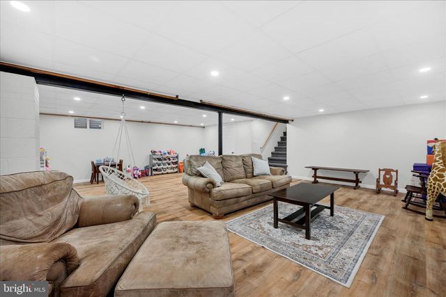 145 GERALD AVE, Orwigsburg, PA 17961