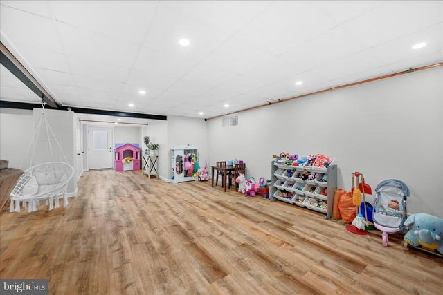 145 GERALD AVE, Orwigsburg, PA 17961