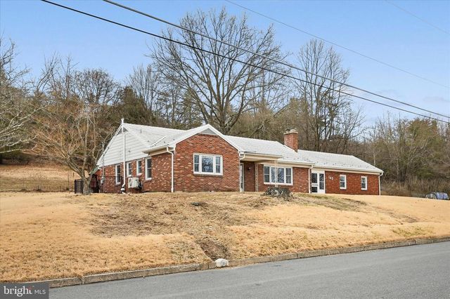 145 GERALD AVE, Orwigsburg, PA 17961