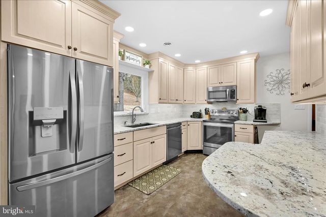 145 GERALD AVE, Orwigsburg, PA 17961