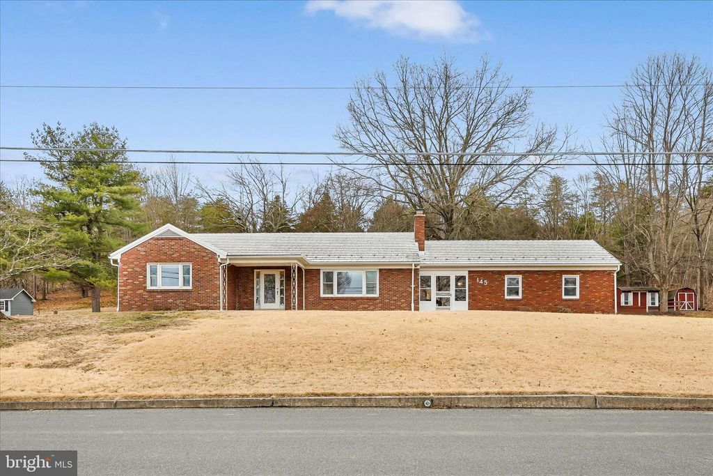 145 GERALD AVE, Orwigsburg, PA 17961