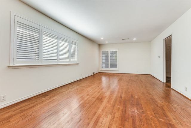 9759 Shoreview Road, Dallas, TX 75238