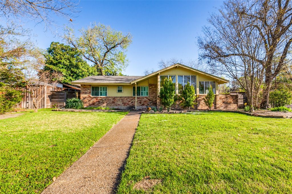 9759 Shoreview Road, Dallas, TX 75238