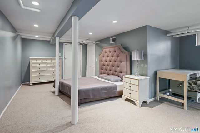 401 Jelliff Mill Road, New Canaan, CT 06840