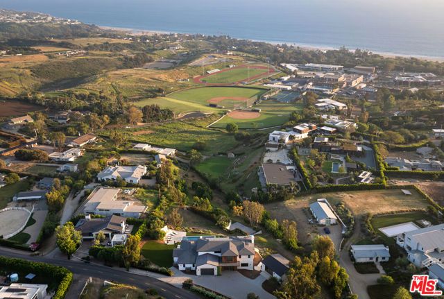 29924 Harvester Road, Malibu, CA 90265