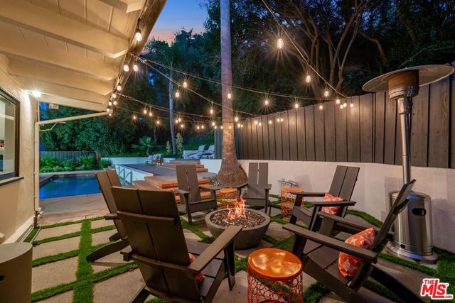 4858 Topeka Drive, Tarzana, CA 91356