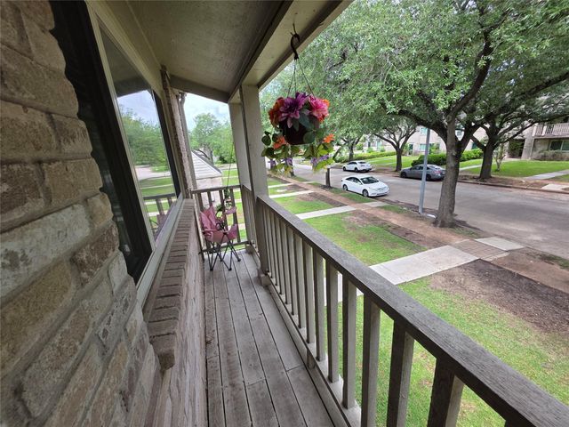 2114 Greenbriar Colony Drive, Houston, TX 77032