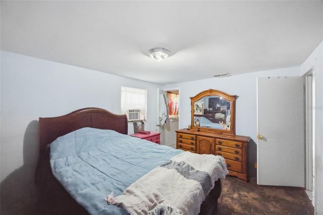 1002 W JEFFERSON STREET, Brooksville, FL 34601