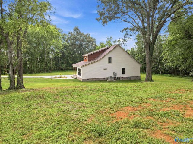 211 Majestic View Drive, Decherd, TN 37324