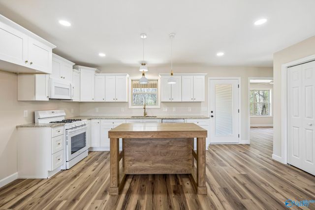 211 Majestic View Drive, Decherd, TN 37324