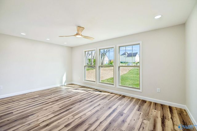 211 Majestic View Drive, Decherd, TN 37324