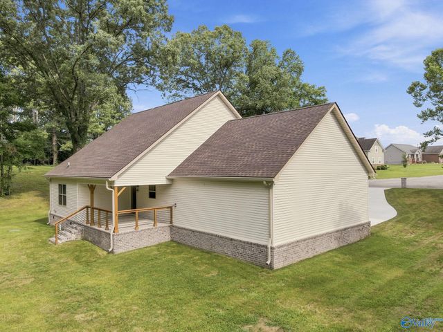 211 Majestic View Drive, Decherd, TN 37324