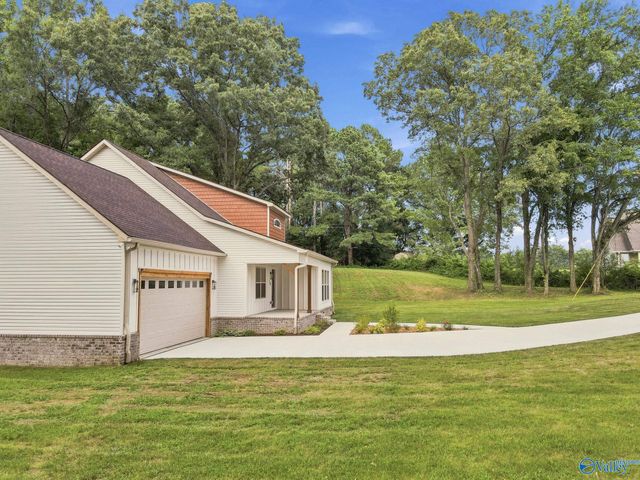 211 Majestic View Drive, Decherd, TN 37324