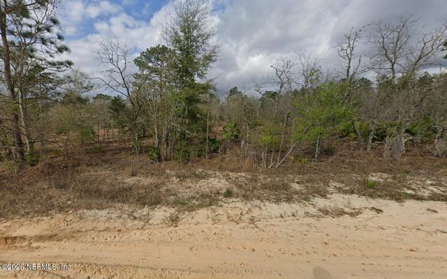 121 AKRON Street, Interlachen, FL 32148