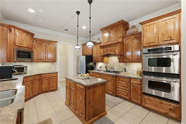 4755 Johnson Creek Loop, College Station, TX 77845