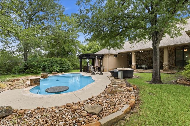 4755 Johnson Creek Loop, College Station, TX 77845
