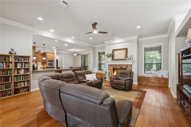 4755 Johnson Creek Loop, College Station, TX 77845