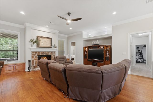 4755 Johnson Creek Loop, College Station, TX 77845