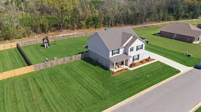 572 Golden Oaks Circle, Dothan, AL 36301