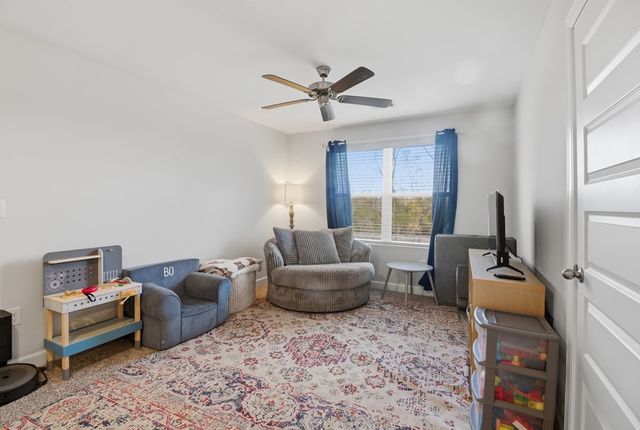 572 Golden Oaks Circle, Dothan, AL 36301