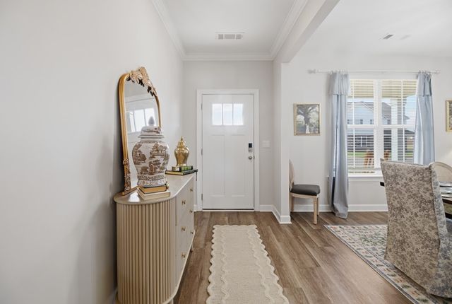 572 Golden Oaks Circle, Dothan, AL 36301