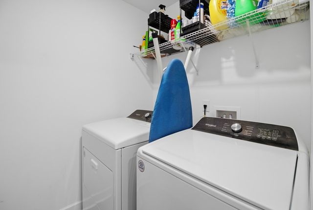 572 Golden Oaks Circle, Dothan, AL 36301