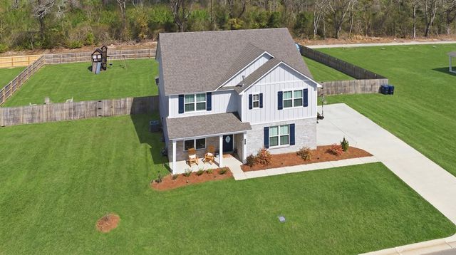 572 Golden Oaks Circle, Dothan, AL 36301