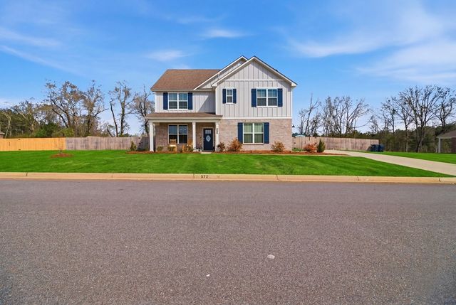 572 Golden Oaks Circle, Dothan, AL 36301