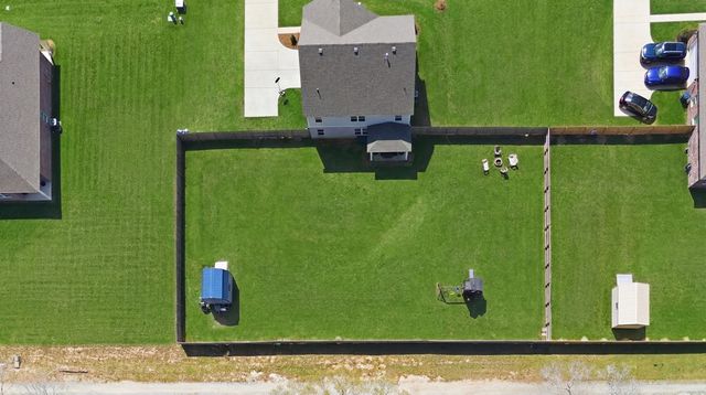 572 Golden Oaks Circle, Dothan, AL 36301