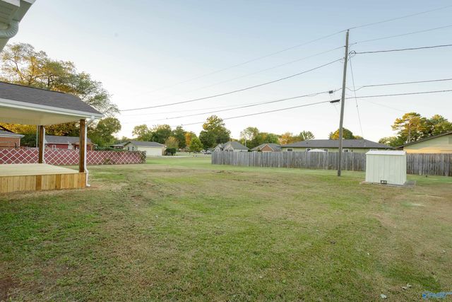 1005 Davison Avenue, Muscle Shoals, AL 35661