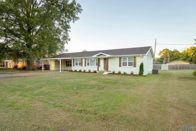 1005 Davison Avenue, Muscle Shoals, AL 35661
