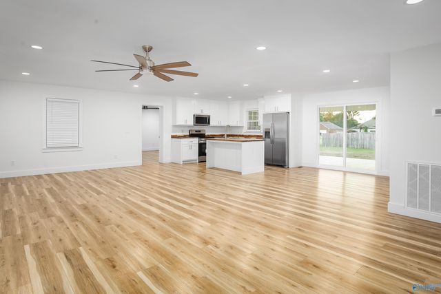 1005 Davison Avenue, Muscle Shoals, AL 35661