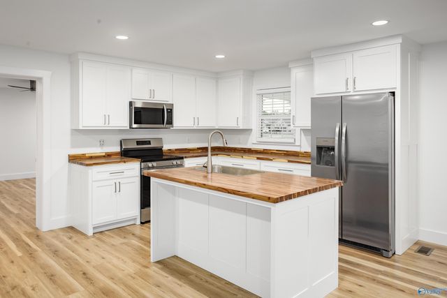 1005 Davison Avenue, Muscle Shoals, AL 35661