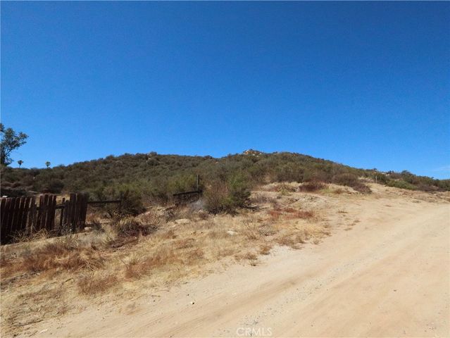 1 Wickerd Road, Menifee, CA 92584