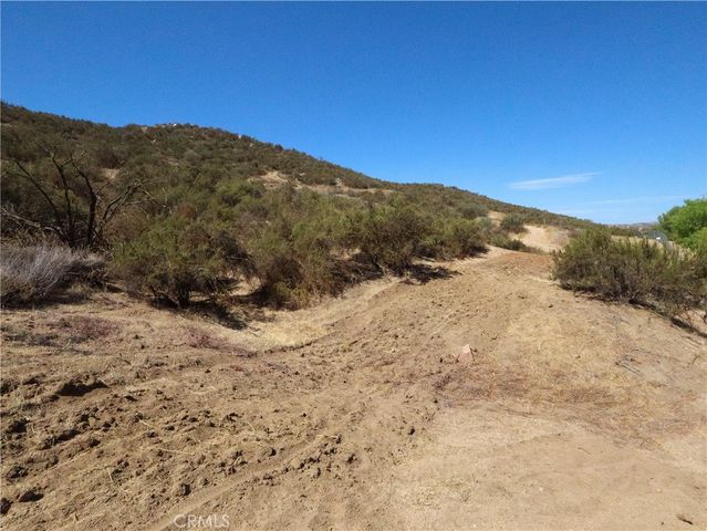 1 Wickerd Road, Menifee, CA 92584