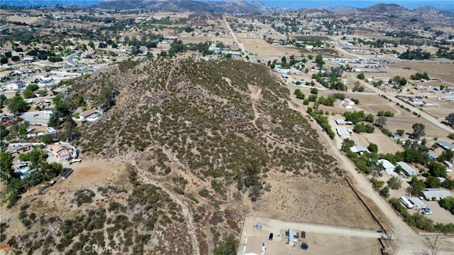 1 Wickerd Road, Menifee, CA 92584