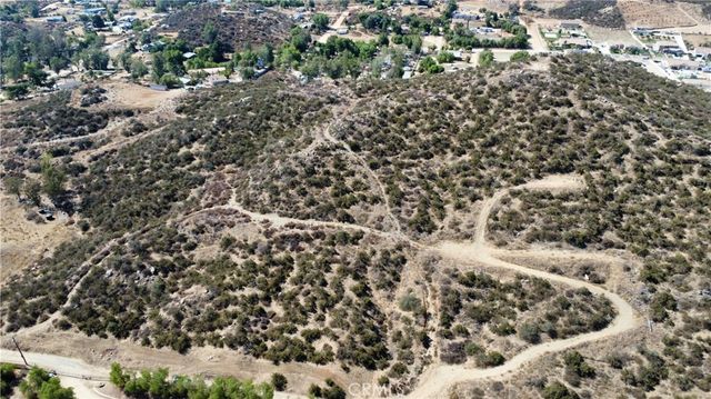 1 Wickerd Road, Menifee, CA 92584