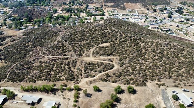 1 Wickerd Road, Menifee, CA 92584