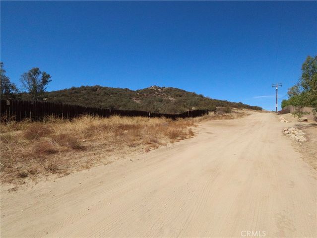 1 Wickerd Road, Menifee, CA 92584