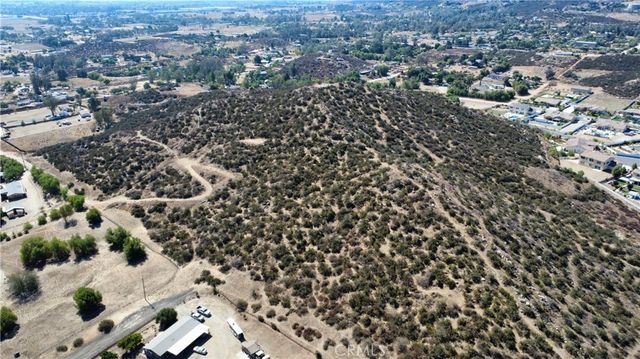 1 Wickerd Road, Menifee, CA 92584