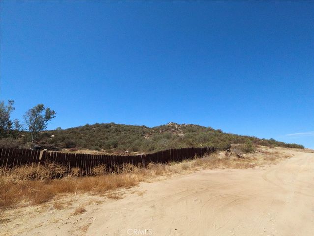 1 Wickerd Road, Menifee, CA 92584